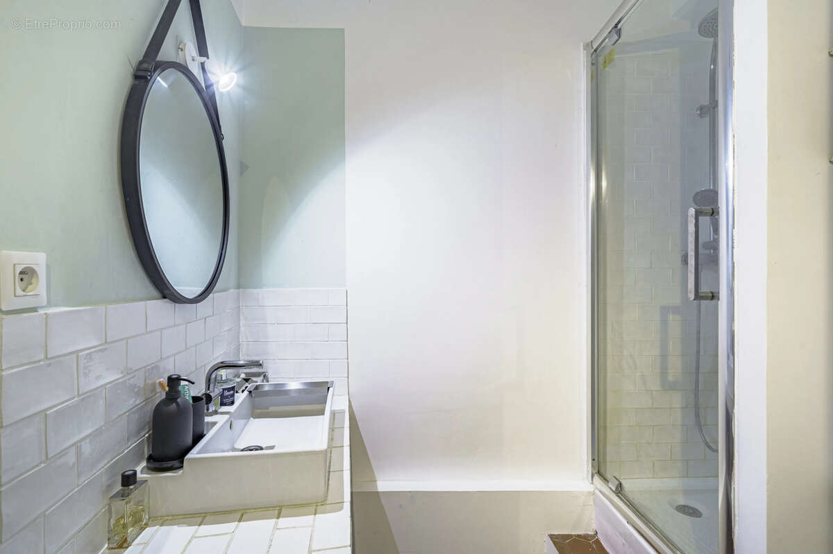 Appartement à MARSEILLE-2E