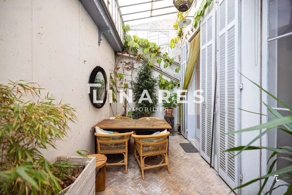 Appartement à MARSEILLE-1E