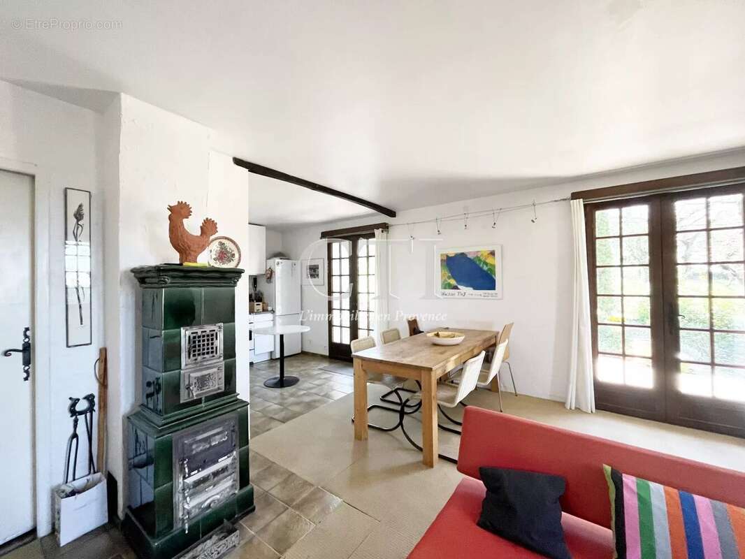 Maison à VAISON-LA-ROMAINE