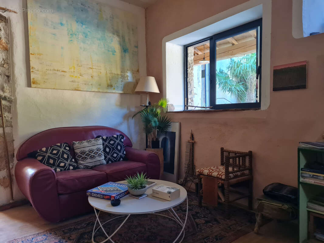 Maison à DURFORT-ET-SAINT-MARTIN-DE-SOSSENAC