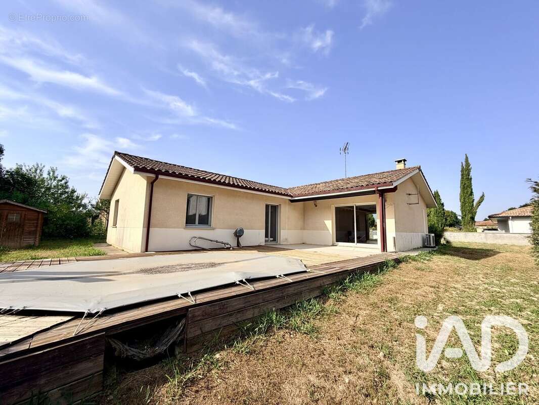 Photo 2 - Maison à SAINT-GEOURS-DE-MAREMNE