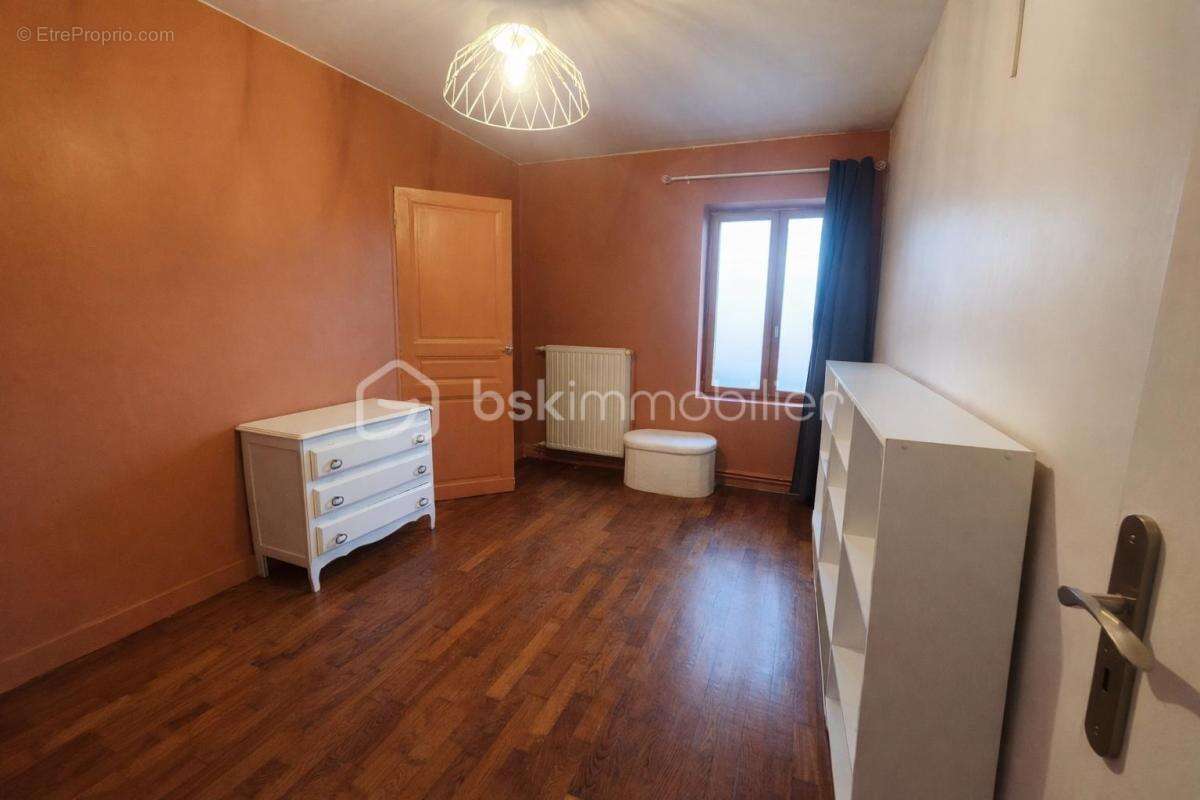 Maison à CHATILLON-SUR-CHALARONNE