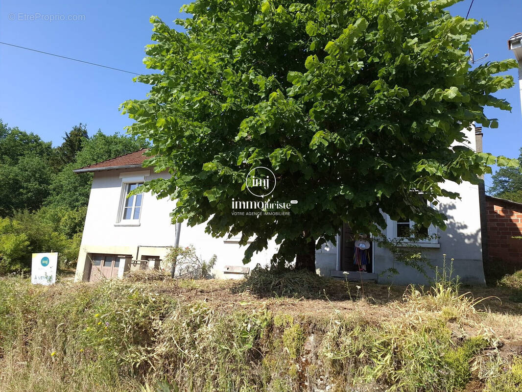 Maison à LINARDS