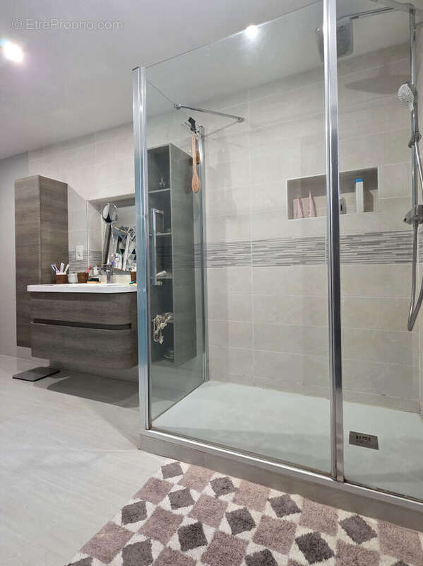 Maison à MONTMEYRAN