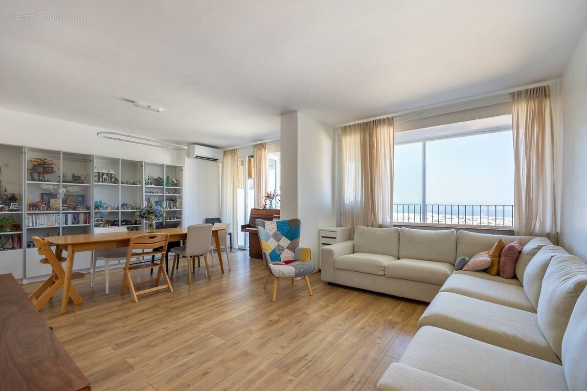Appartement à MARSEILLE-9E