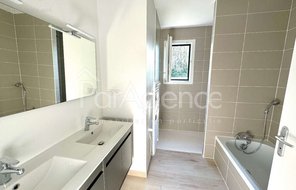 Maison à LES MATHES