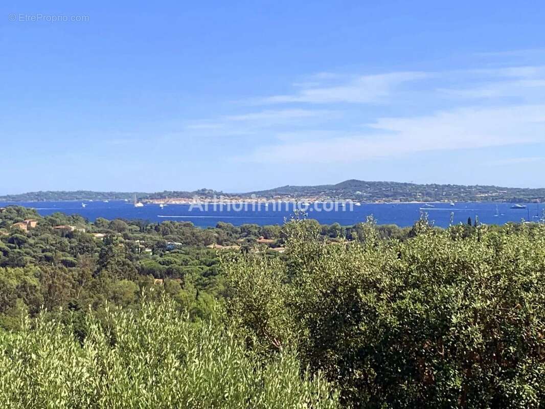 Appartement à GRIMAUD