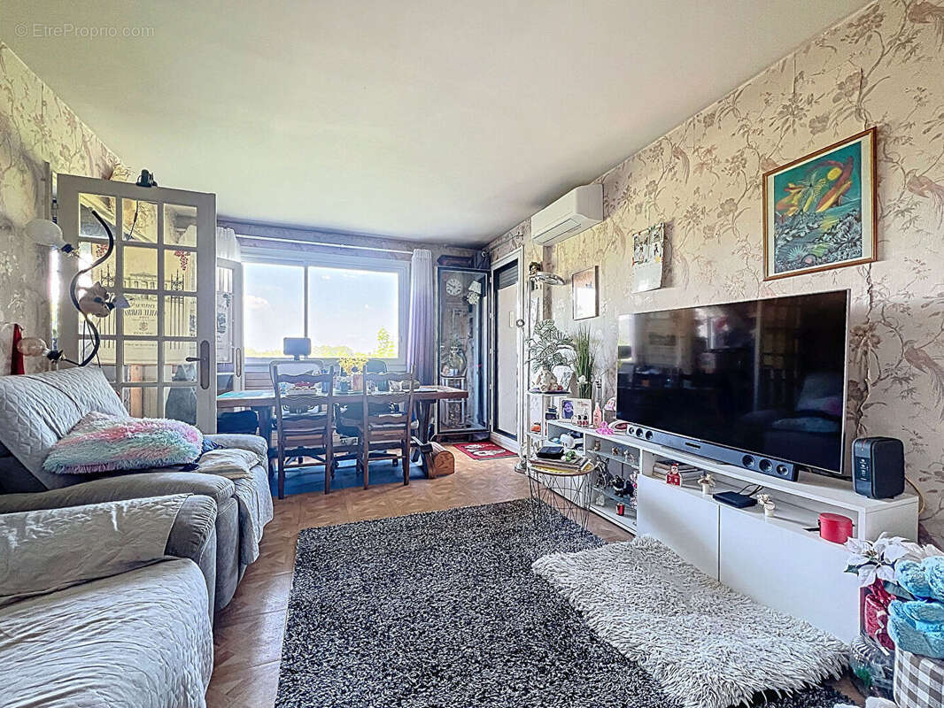 Appartement à NANTERRE