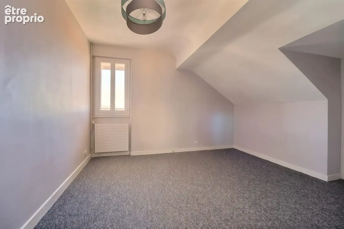 Appartement 4 pièces 75 m² à vendre à Chamalieres (63400) - photo 8