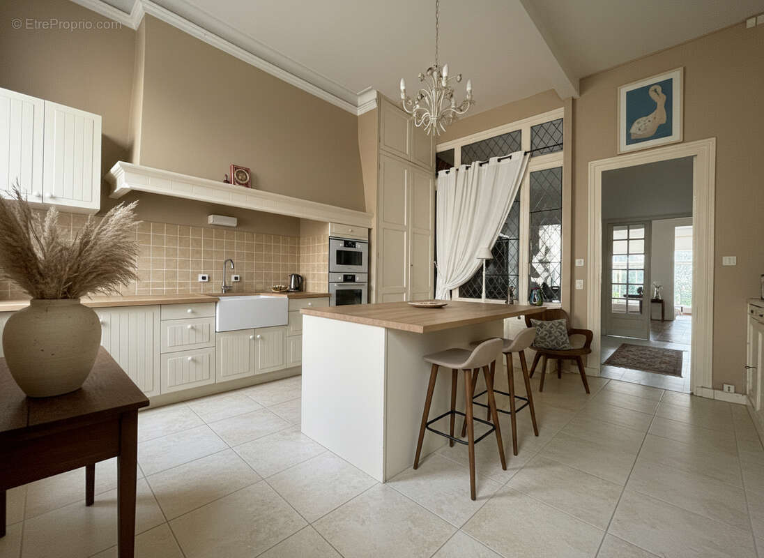Maison bourgeoise Saint-Seurin - Cachet et adresse d'exception - photo 9