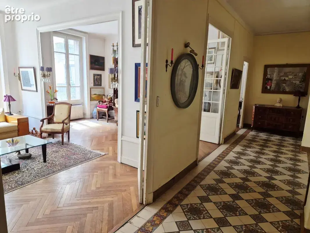 Appartement à LYON-6E