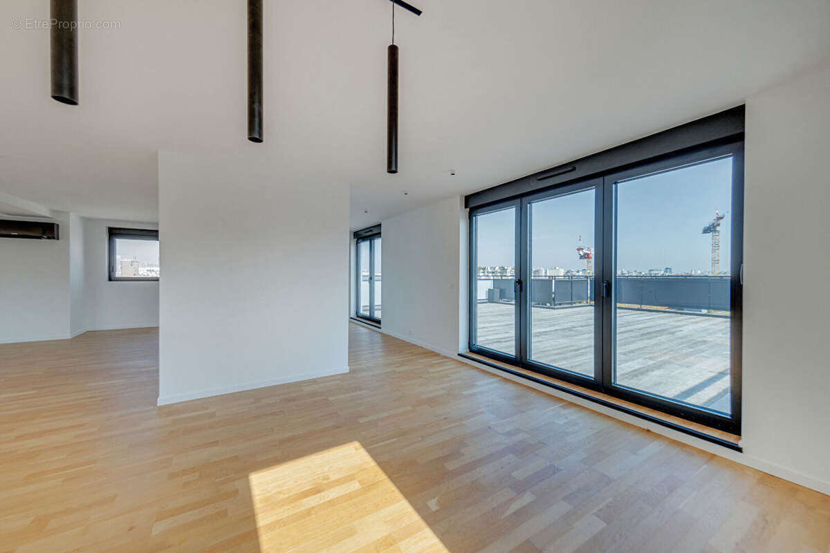 Appartement à PARIS-15E