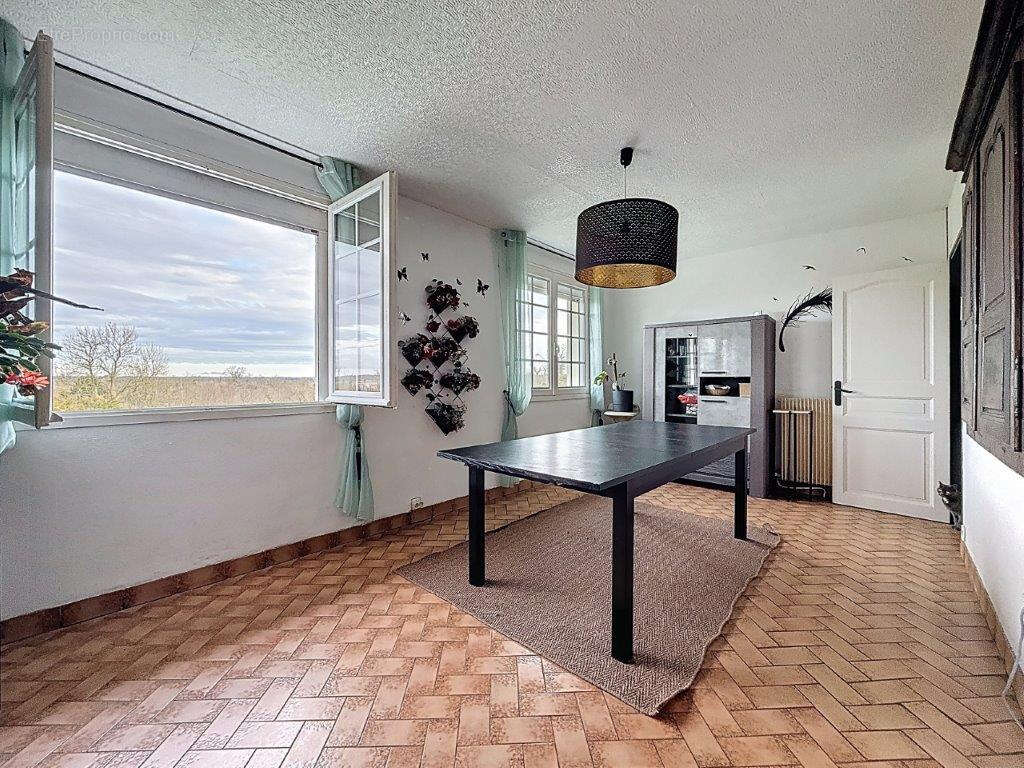 Maison à PICAUVILLE