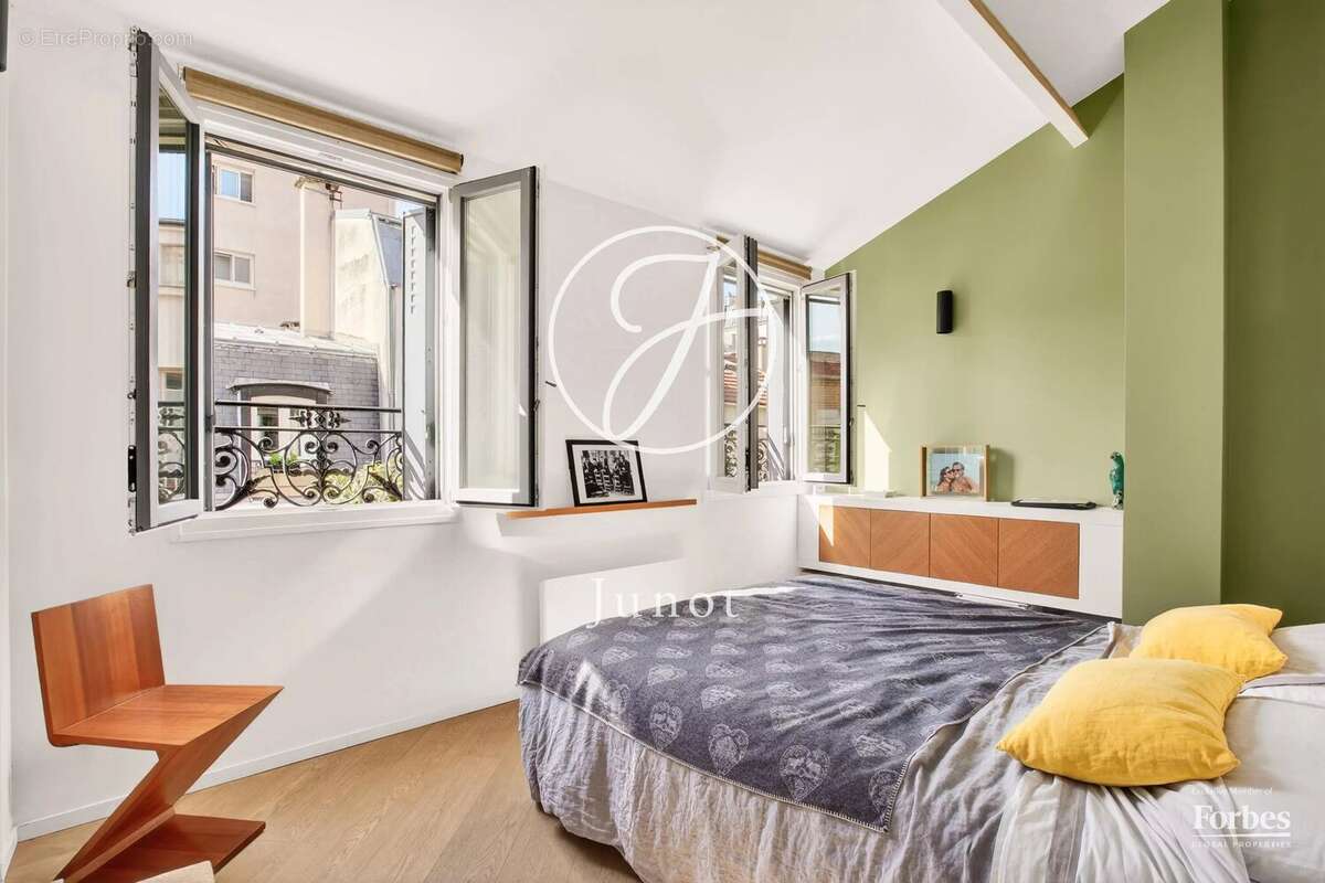 Maison à PARIS-16E