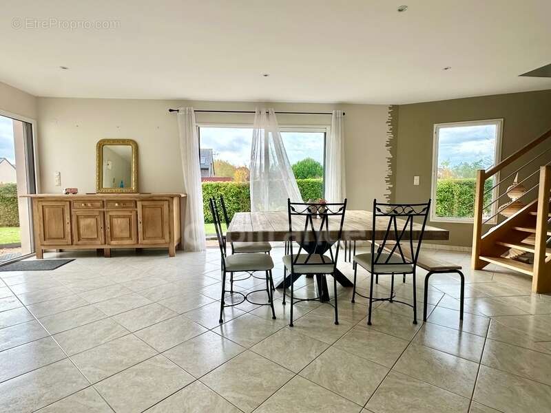 Maison à DOUE-LA-FONTAINE