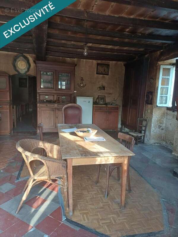 Maison 72 m² à Saint-Quentin-De-Chalais  - photo 5