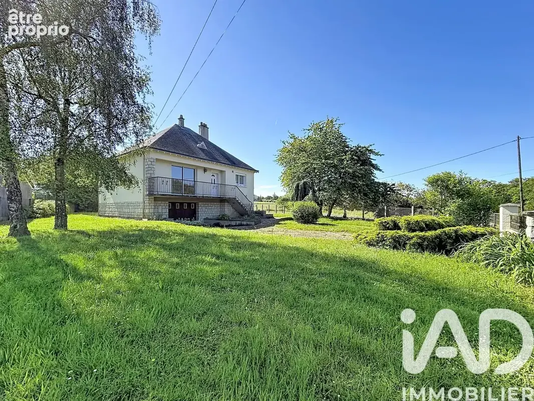 Photo 1 - Maison à VALLIERES-LES-GRANDES