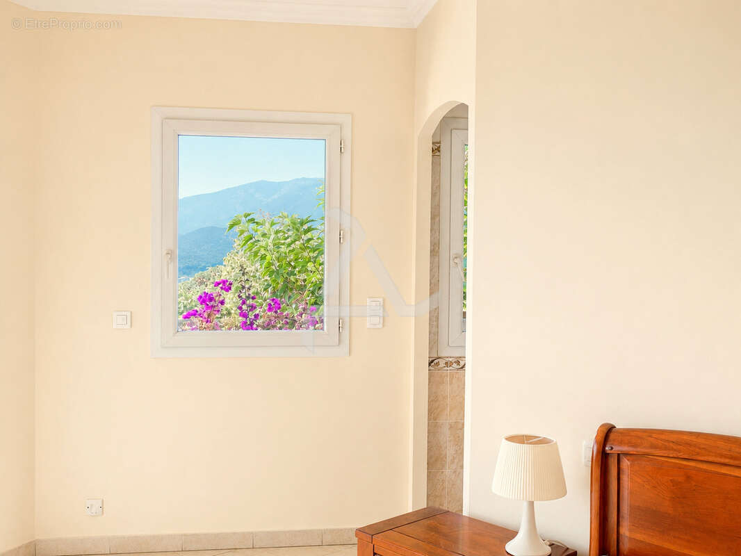 Dans le domaine très exclusif de « marina di fiori » à porto-vecchio villa d’exeption de 354m2 - photo 50
