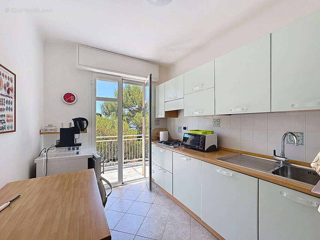 Appartement à ROQUEBRUNE-CAP-MARTIN