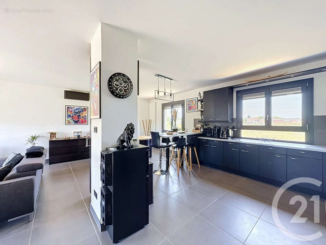 Maison 125 m² à Saulon-La-Chapelle  - photo 5