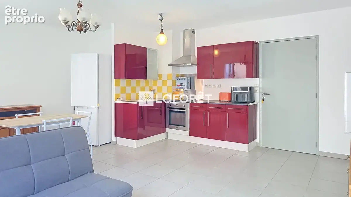 Appartement t2 lumineux avec stationnement privatif ? commerces à deux pas ! - photo 7