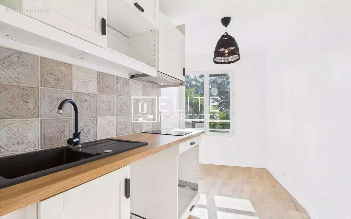 Appartement à MANDELIEU-LA-NAPOULE