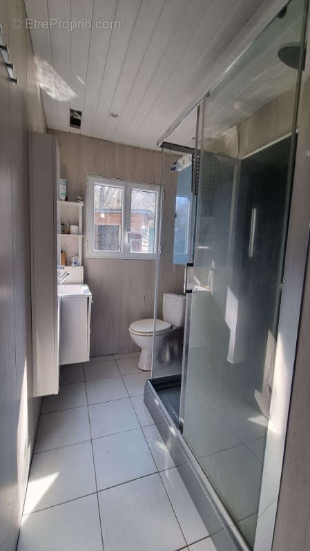 Maison à CHATEL-MONTAGNE