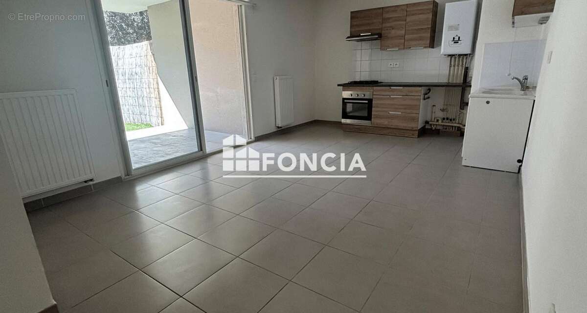 Appartement à HYERES