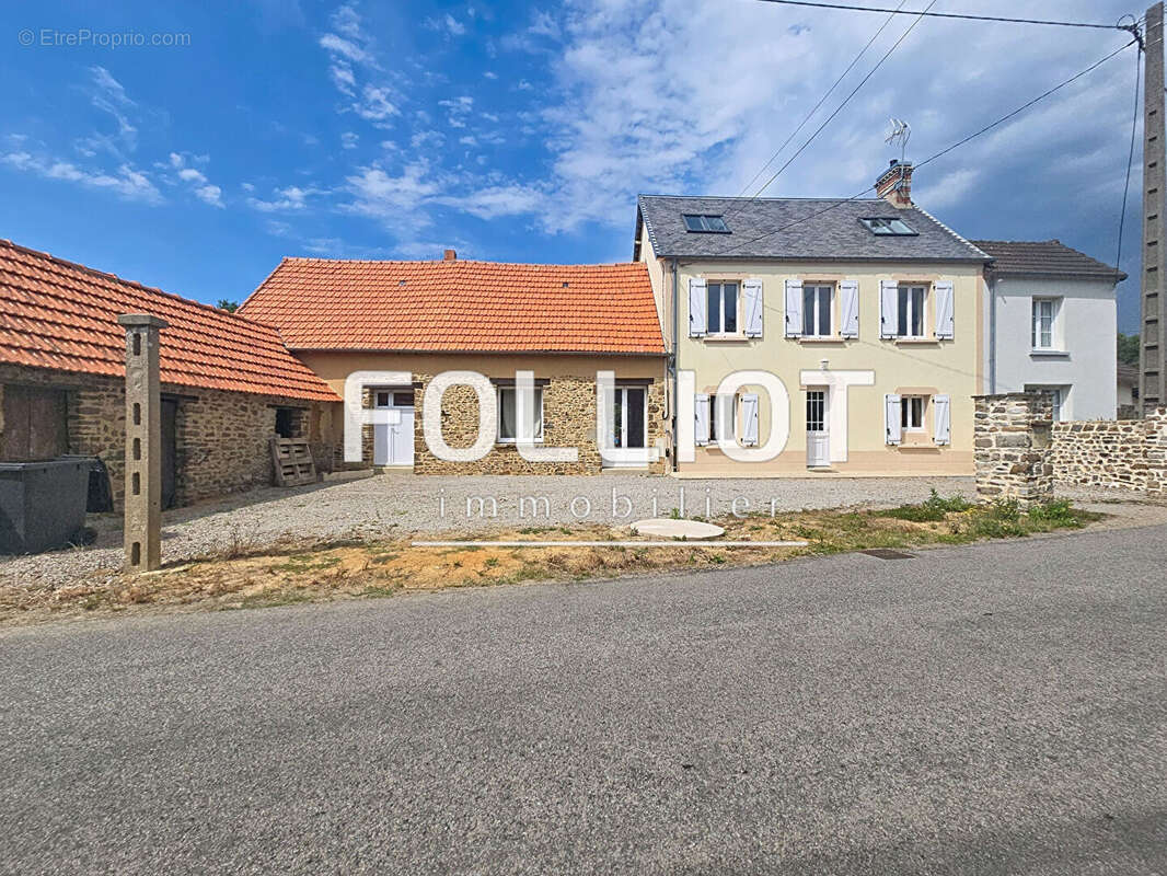 Maison à LA HAYE-DU-PUITS