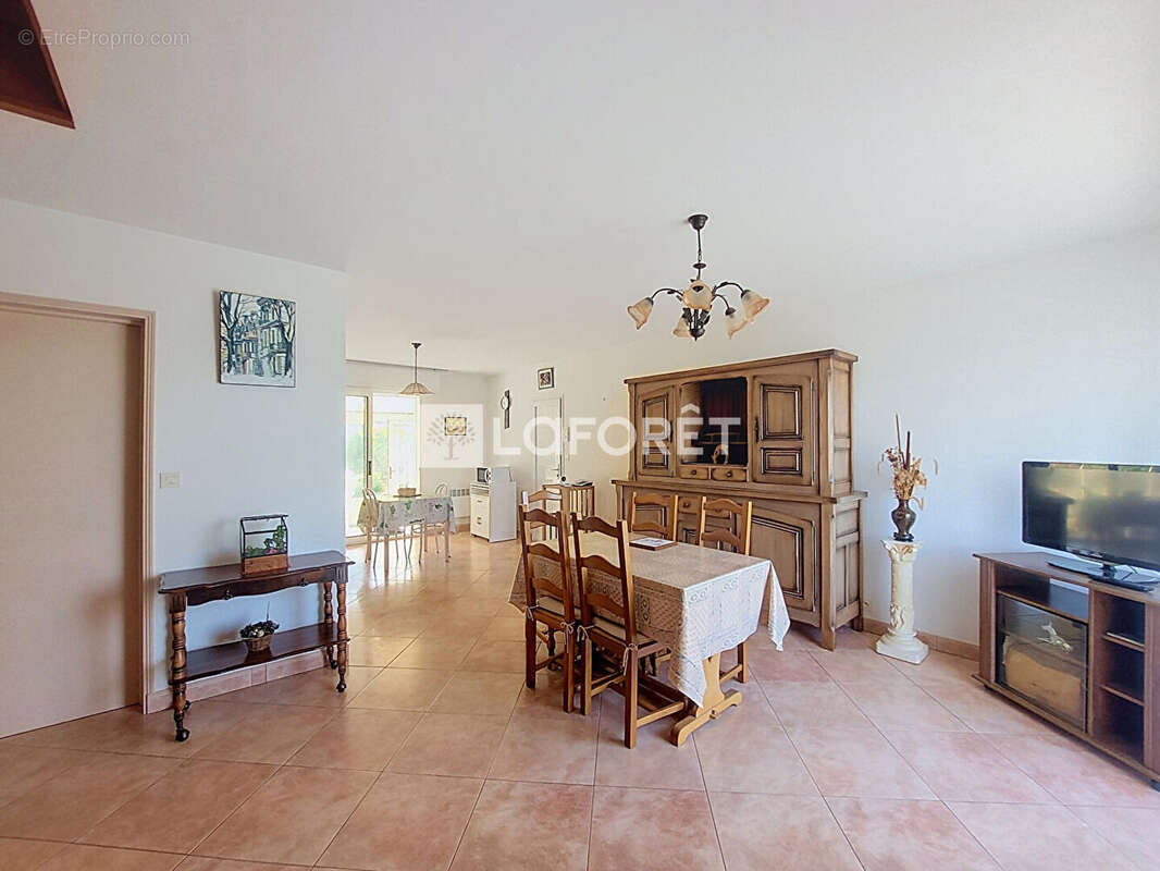 Maison Ambon 5 pièce(s) 96 m2 - photo 8