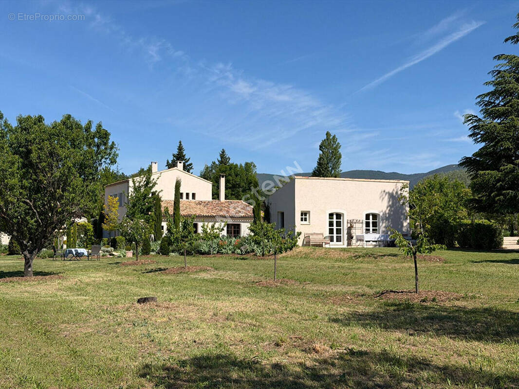 Maison à ANSOUIS