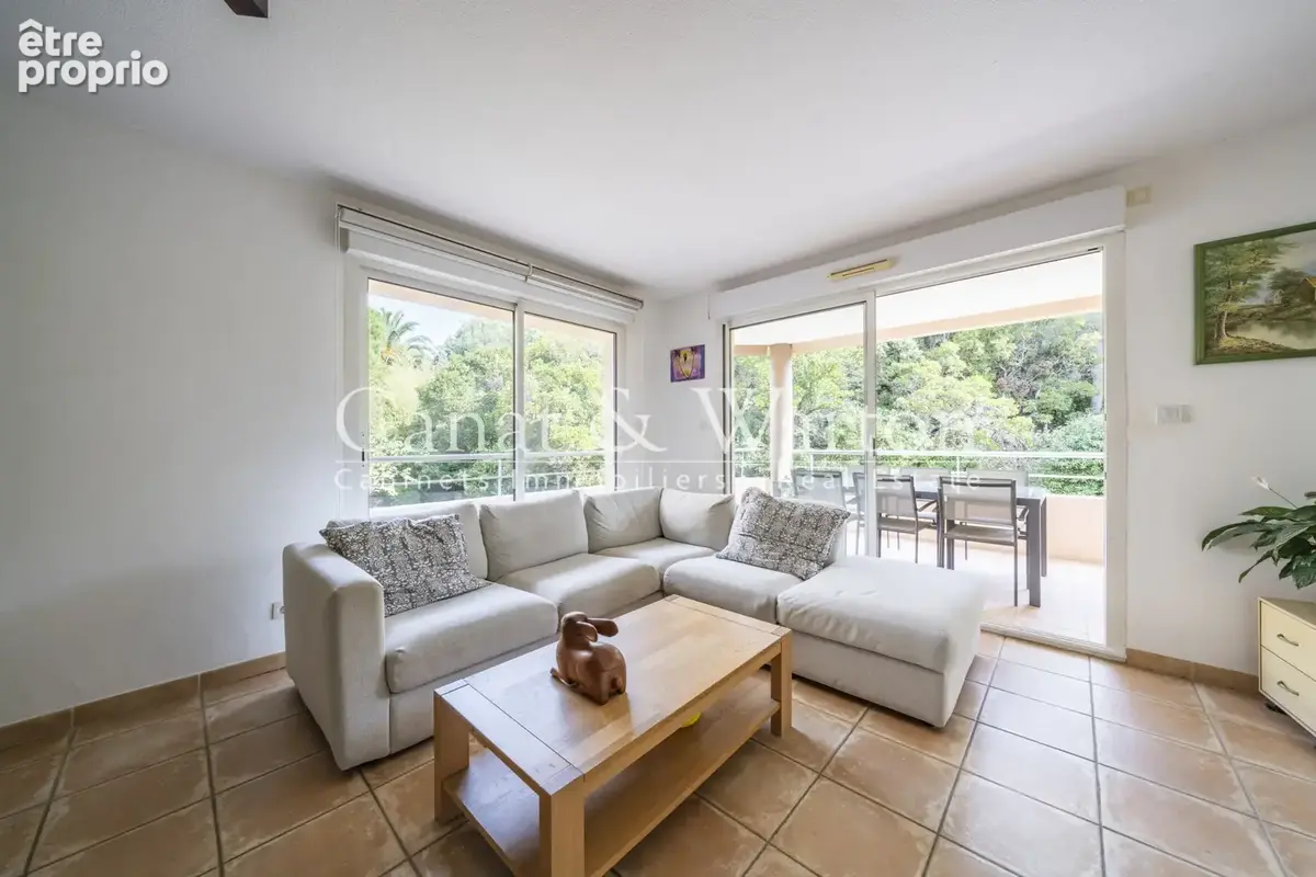 Sous offre: spacieux t 4 avec terrasse à cavalaire avec un grand garage - photo 4