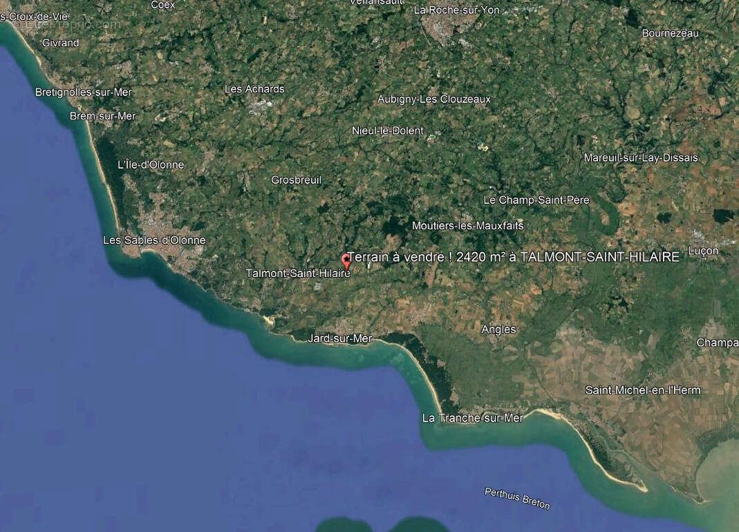 Terrain à TALMONT-SAINT-HILAIRE