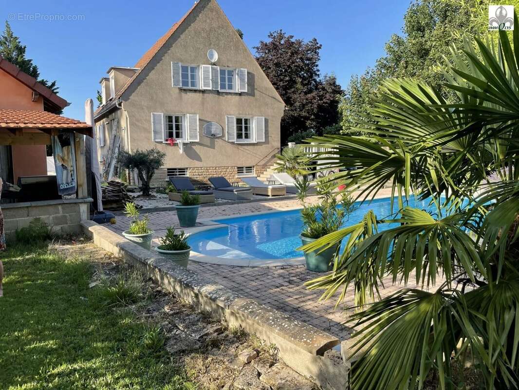 Maison à SENNECEY-LE-GRAND