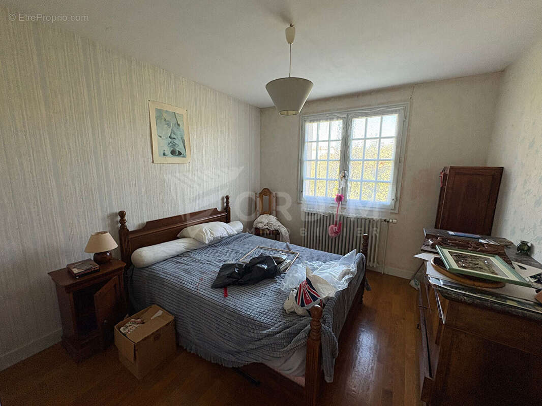 Maison à POILLY-SUR-SEREIN