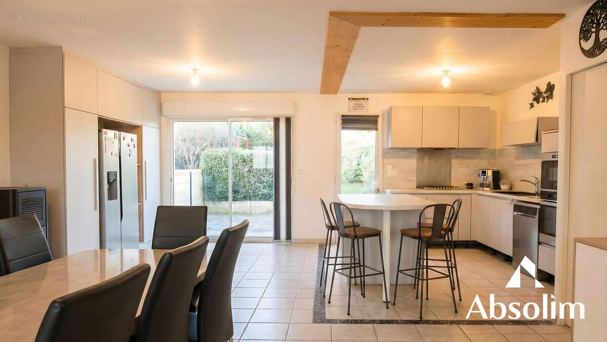Maison 164 m² à Beauvau  - photo 6