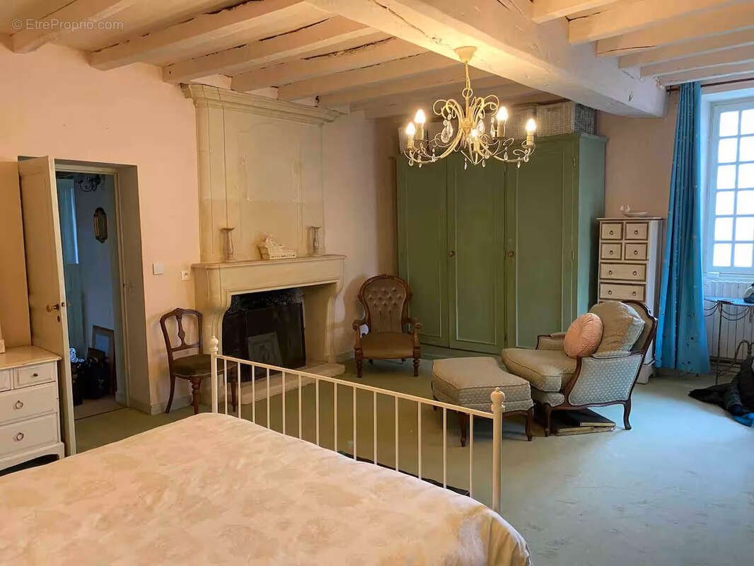 Maison à SAINT-SIGISMOND-DE-CLERMONT