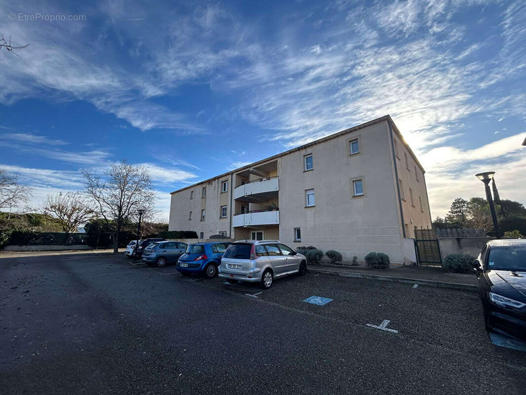 Appartement à L'ISLE-SUR-LA-SORGUE