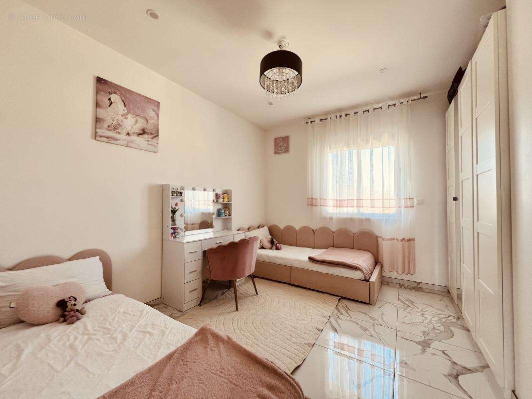 Maison à VERNEUIL-SUR-VIENNE