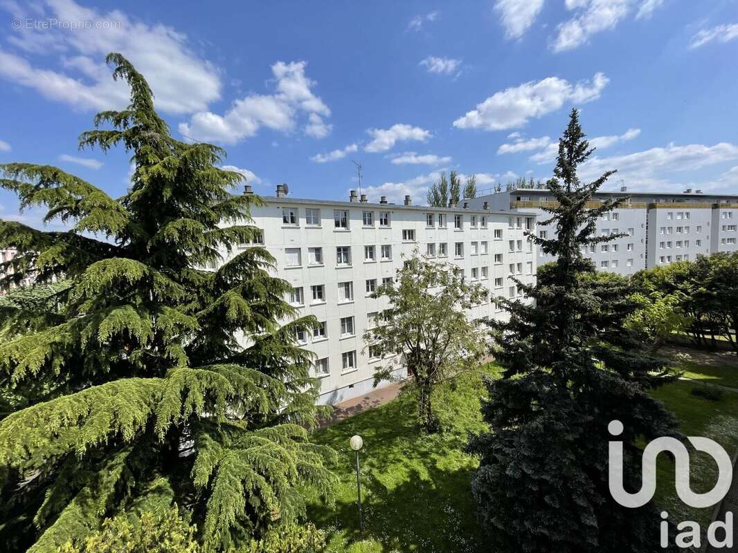 Photo 3 - Appartement à CHOISY-LE-ROI