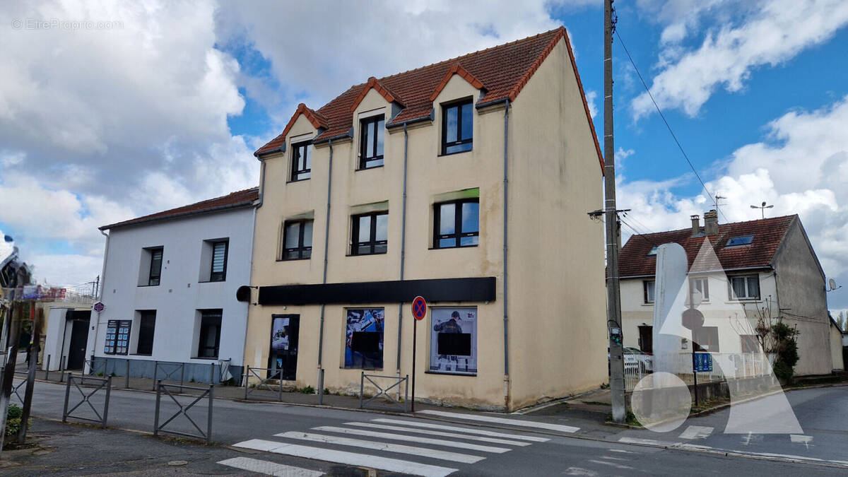 Commerce à CONFLANS-SAINTE-HONORINE