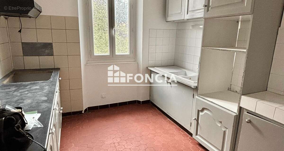 Appartement à LA LONDE-LES-MAURES