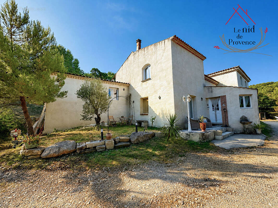 Maison de 250m2 au coeur de la campagne de Valréas - photo 2