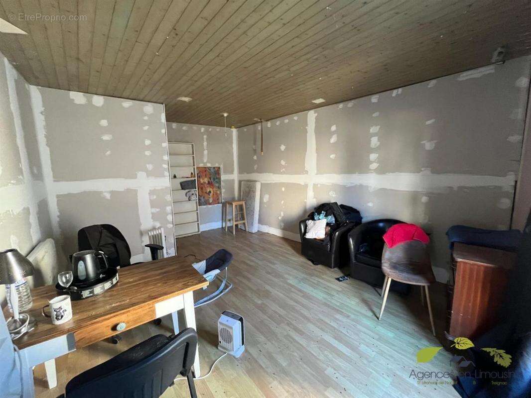 Maison à SAINT-MOREIL