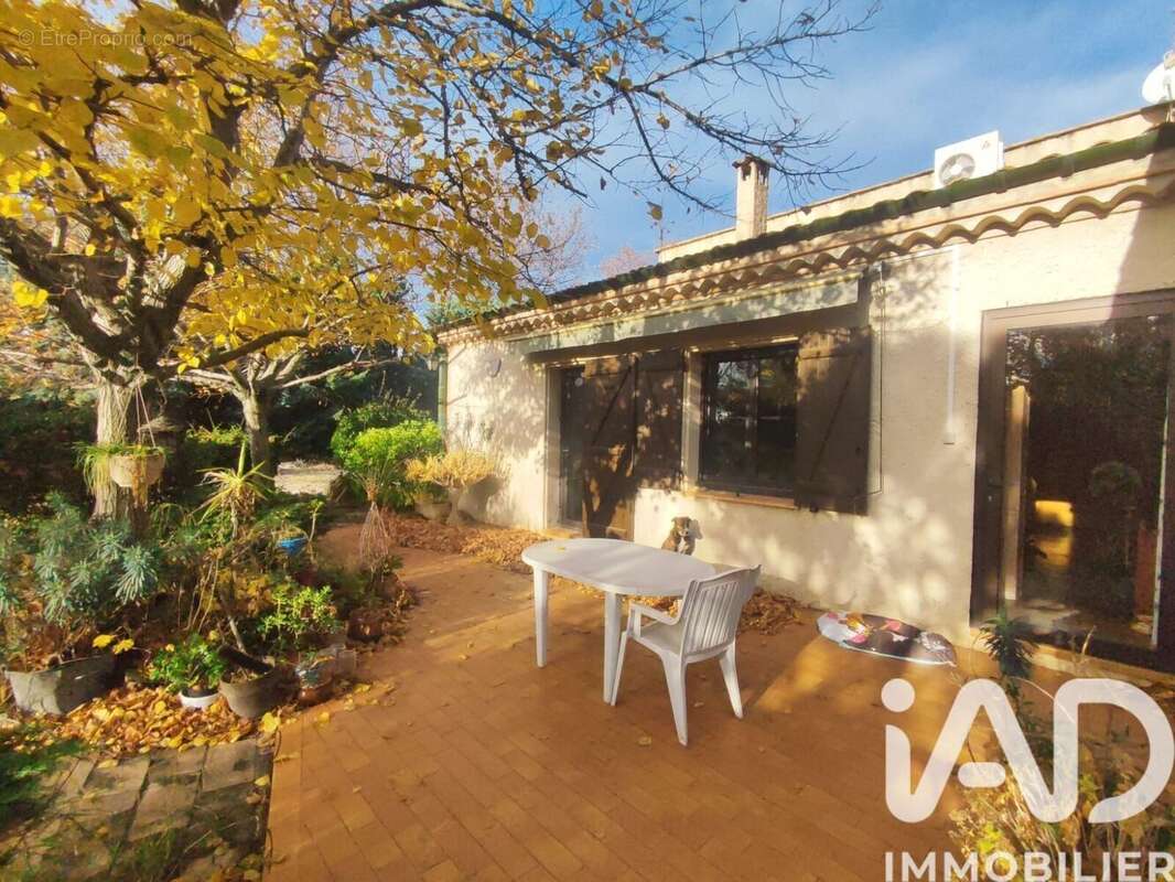 Photo 2 - Maison à ROUJAN