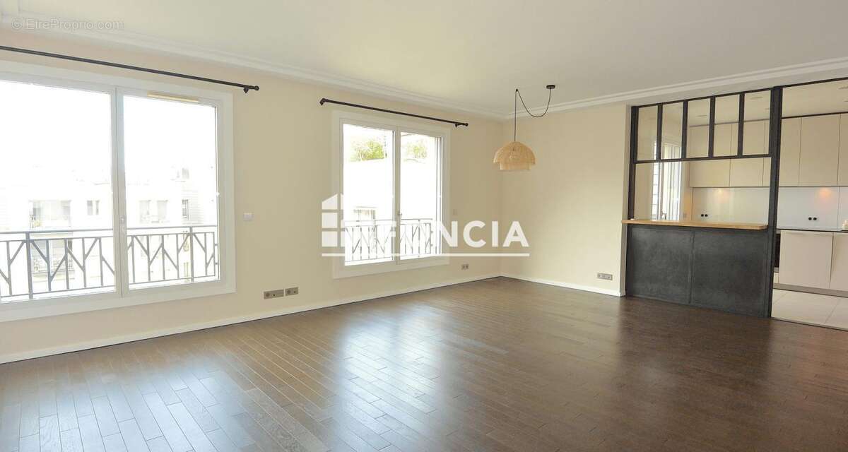 Appartement à PARIS-7E