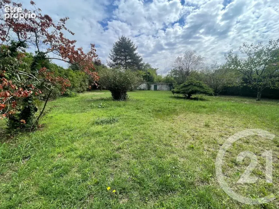 Terrain à VERNAISON