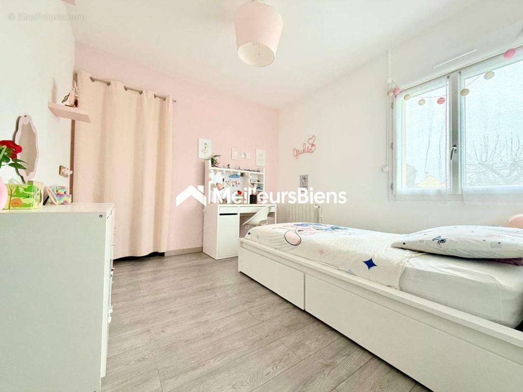 Maison à SAINT-OUEN-L'AUMONE