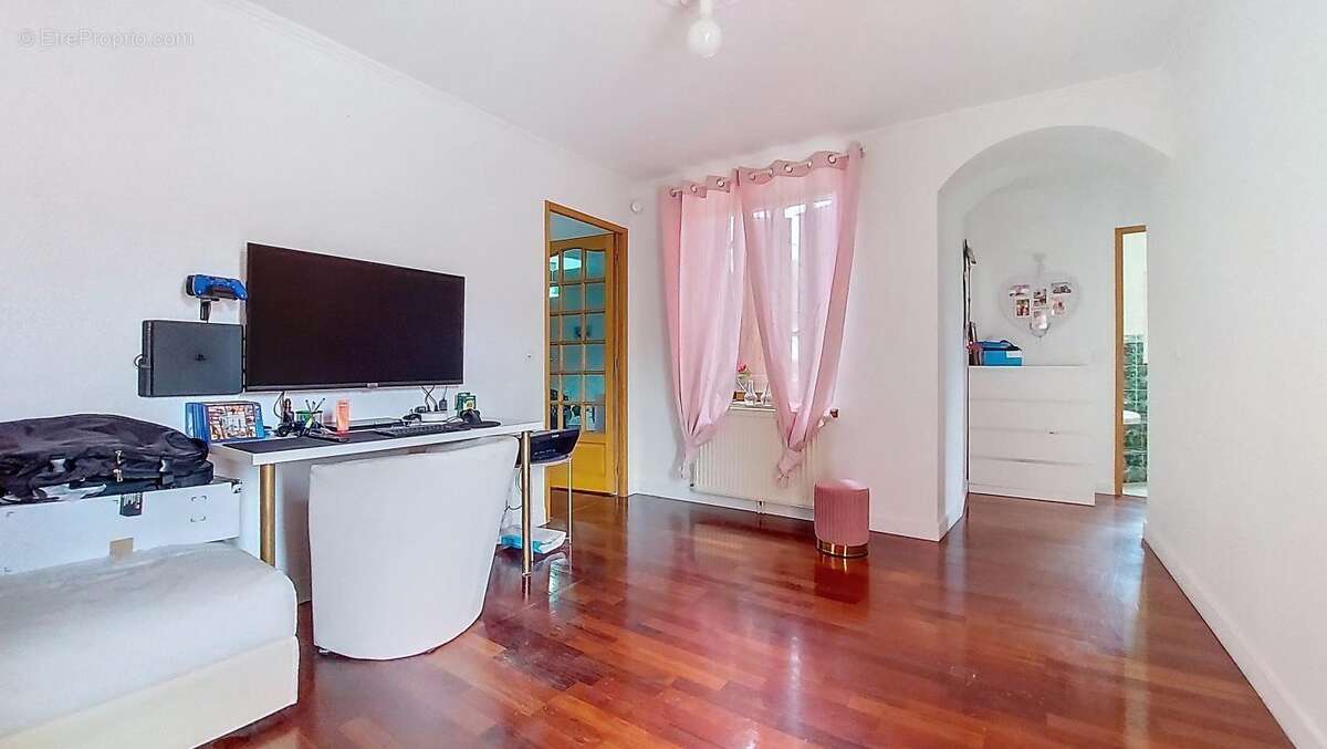 Maison à SAINT-ROMAIN-EN-GIER