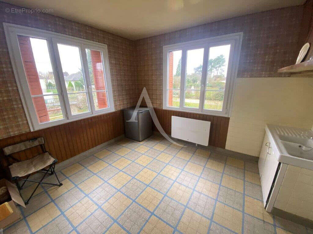 Maison à FERRIERES-EN-GATINAIS